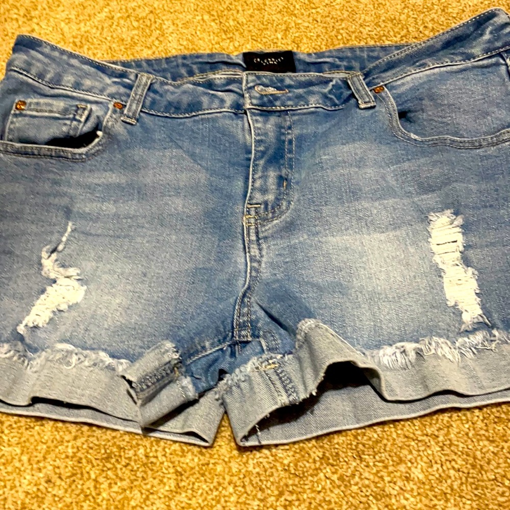 Celebrity Pink shorts size 13